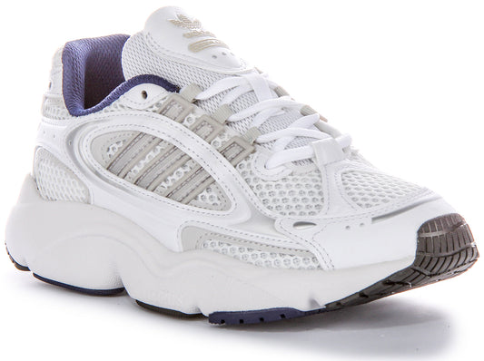 Chaussures de sport en mesh pour femme Adidas 90s Design Adiplus avec amorti en blanc